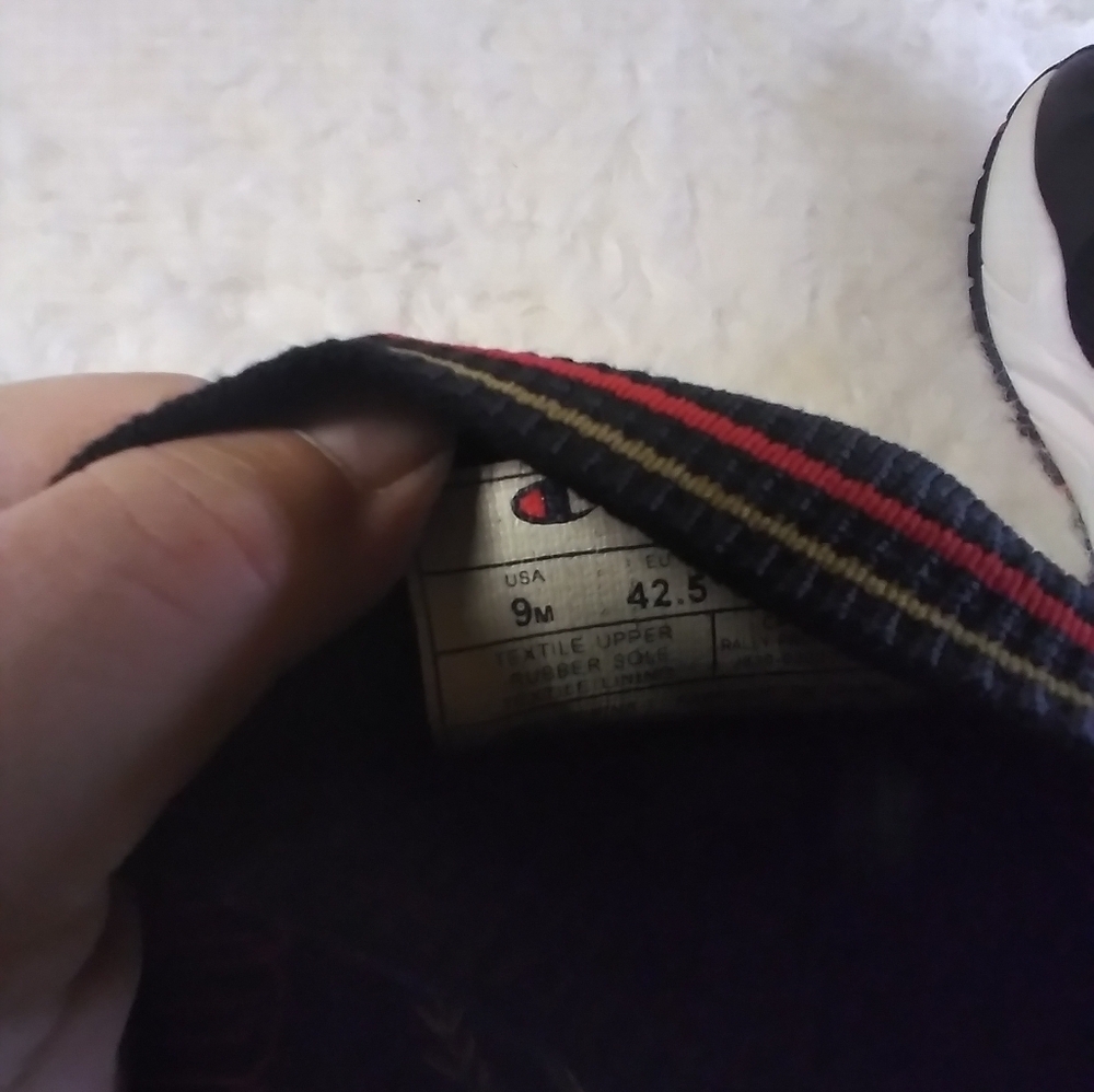Champion sock style sneaker size 9M mens - Picture 5 of 8
